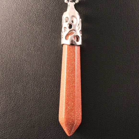 Jewelry - Alloy Large Sandstone Sparkle Pendant Necklace